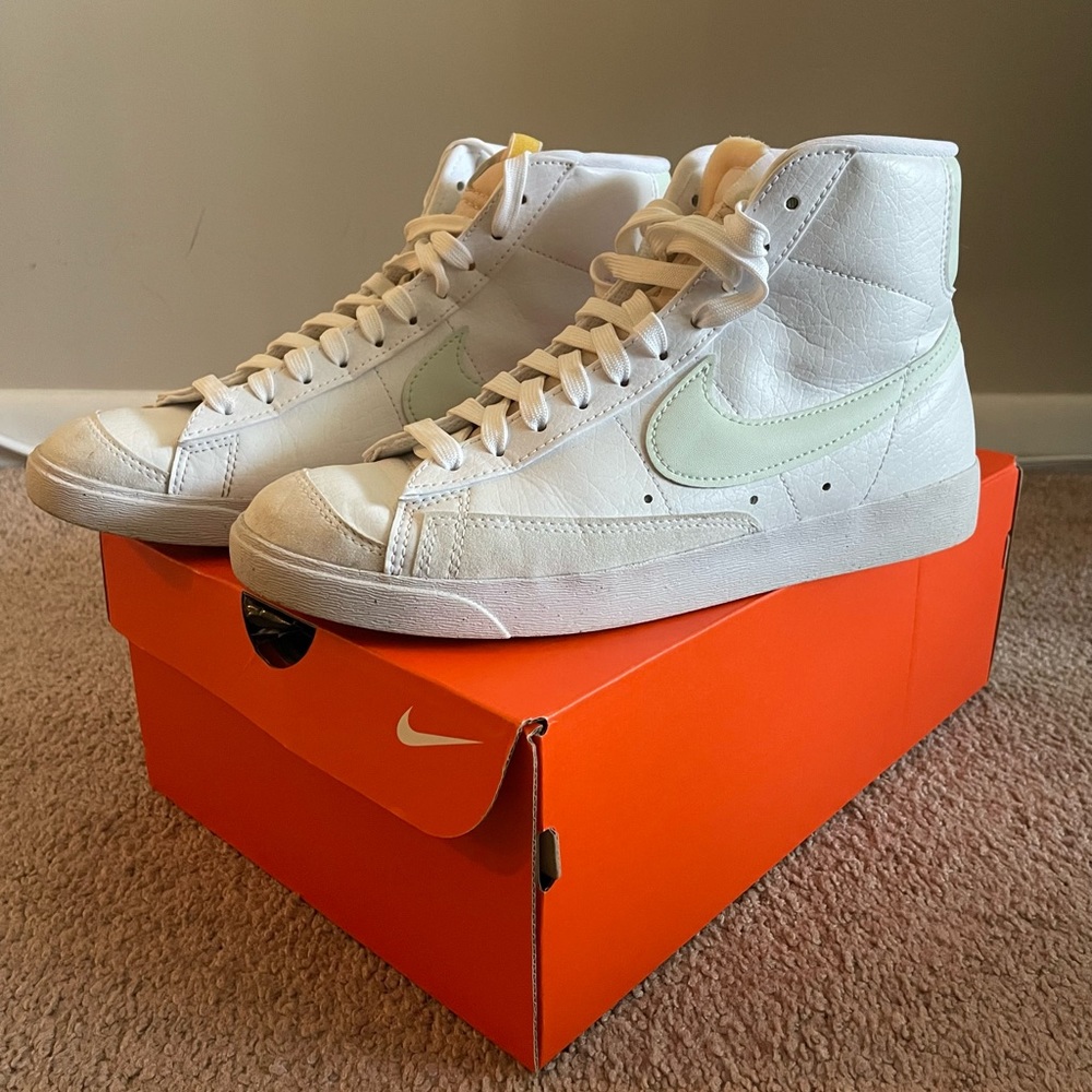 Nike Blazer Mid '77